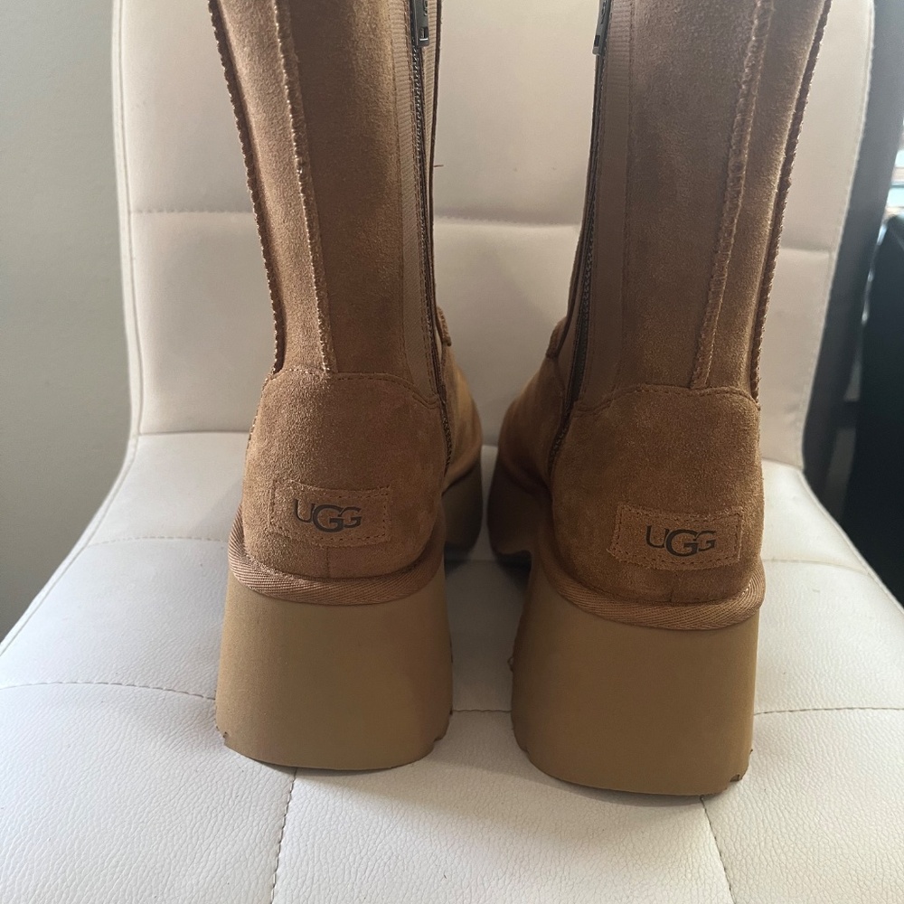 UGG Women’s Classic Twin Seam New Heights Boot - Picture 12 of 12